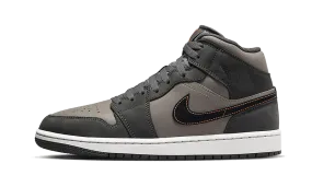 Air Jordan 1 Mid SE Night Stadium - Men's basketball shoes