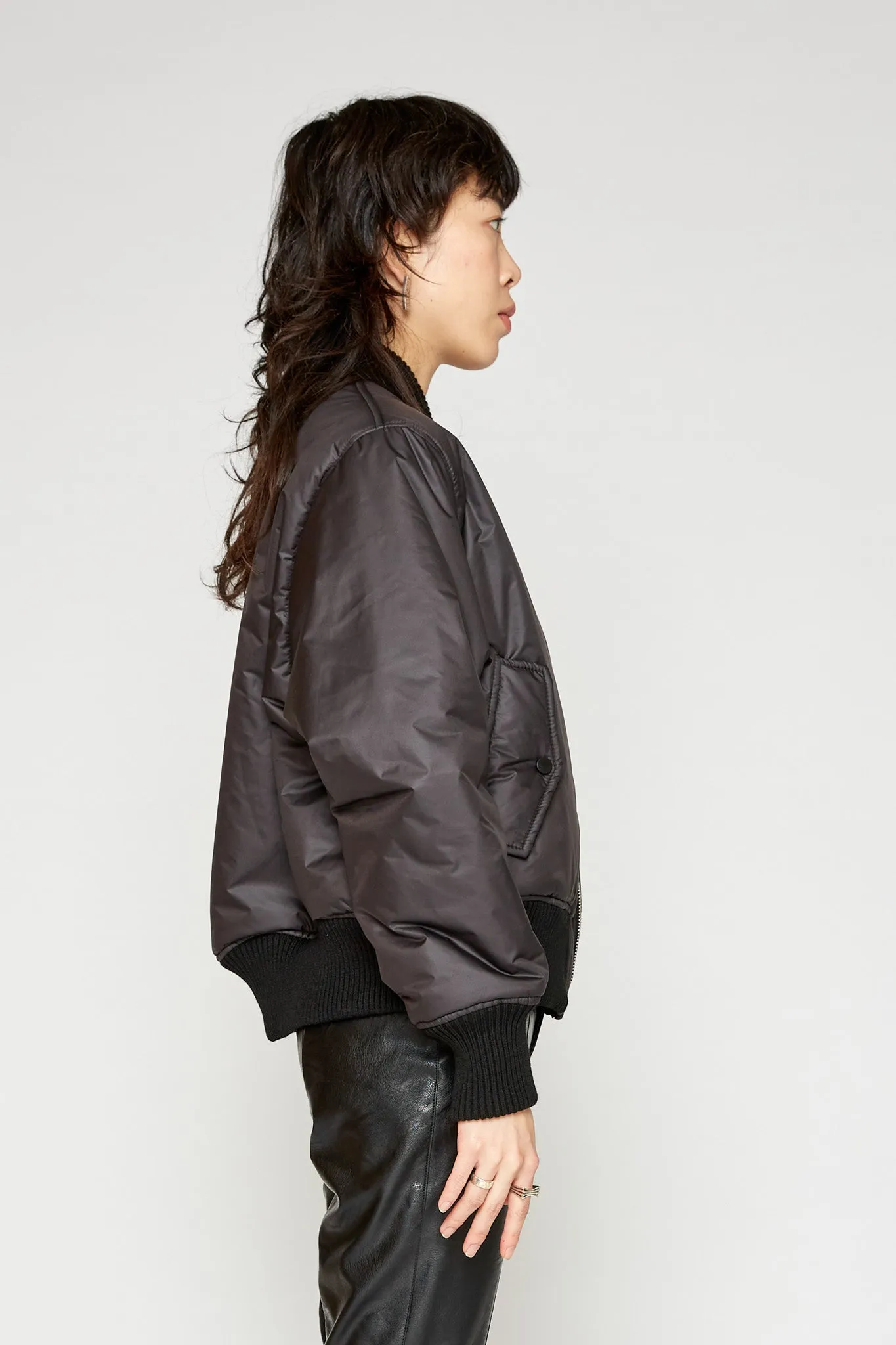 Ecrol Jacket - Stylish Outerwear for Men and Women