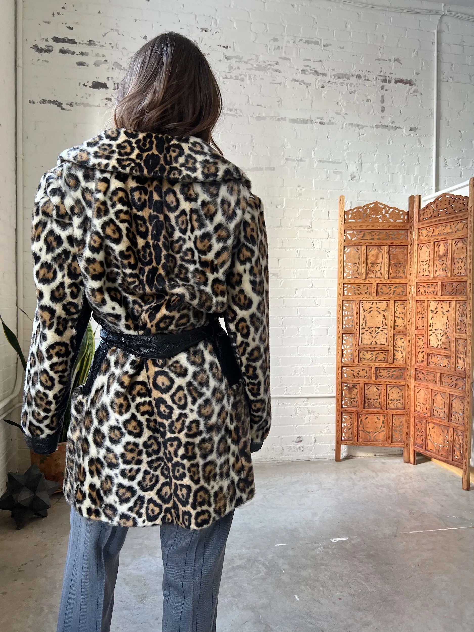 Faux Leopard Fur Coat in Large Size from the 1960s