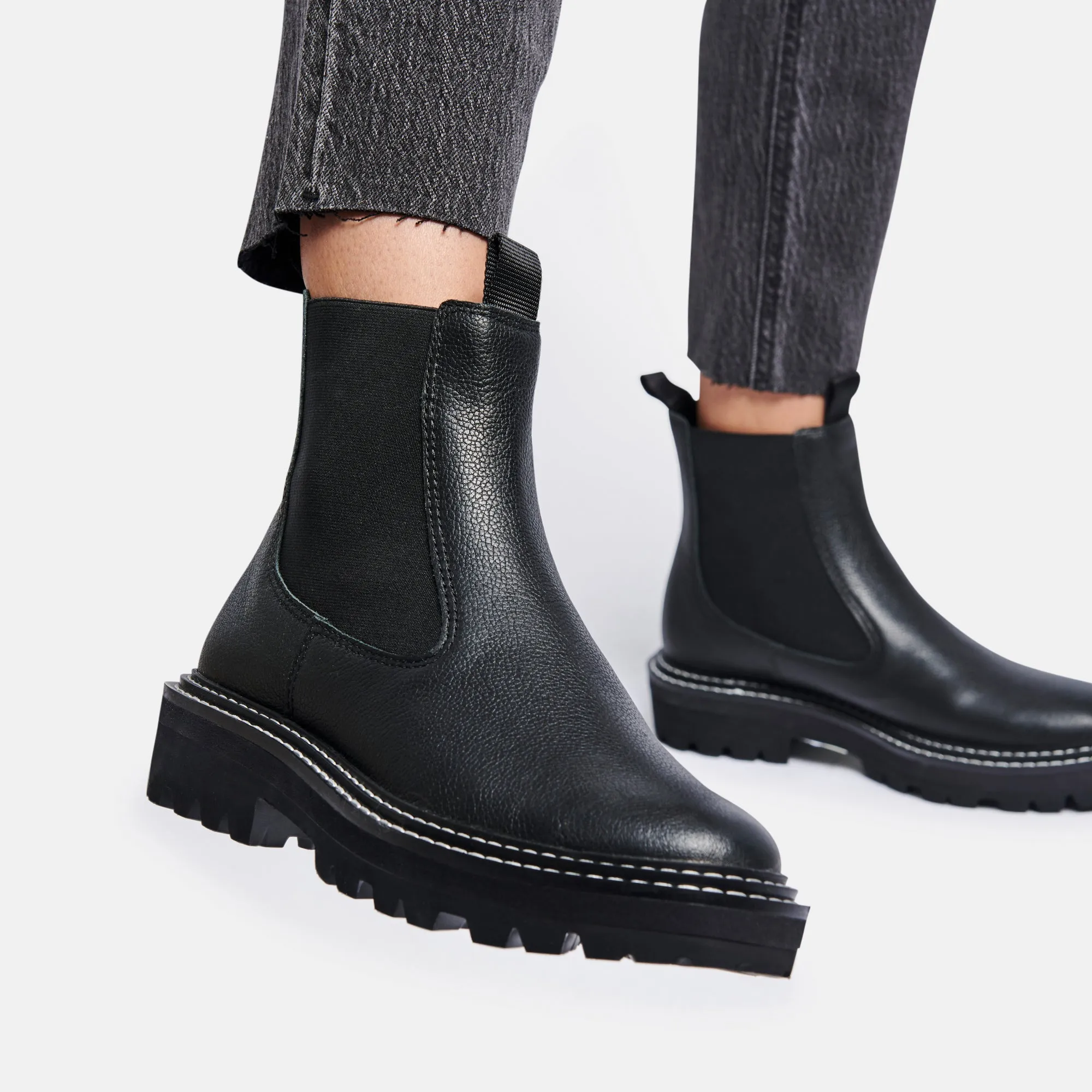 MOANA Black Leather Boots with H2O Technology - re:vita.