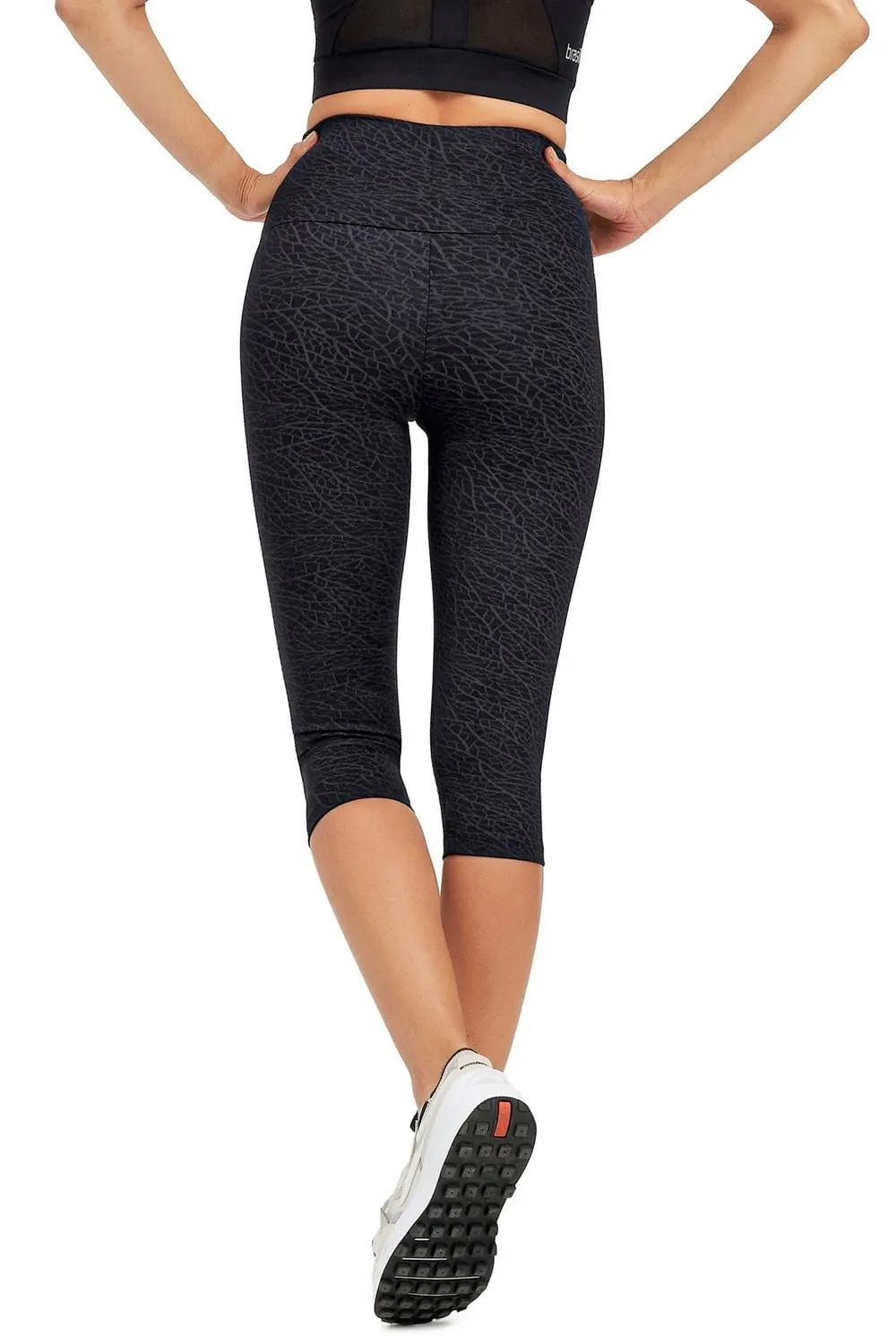 Raizes High Waisted Under Knee Leggings - Black